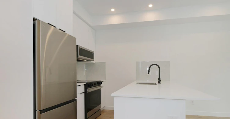 207-14398 60 Avenue, Surrey, BC, V3X 2N5 - 7