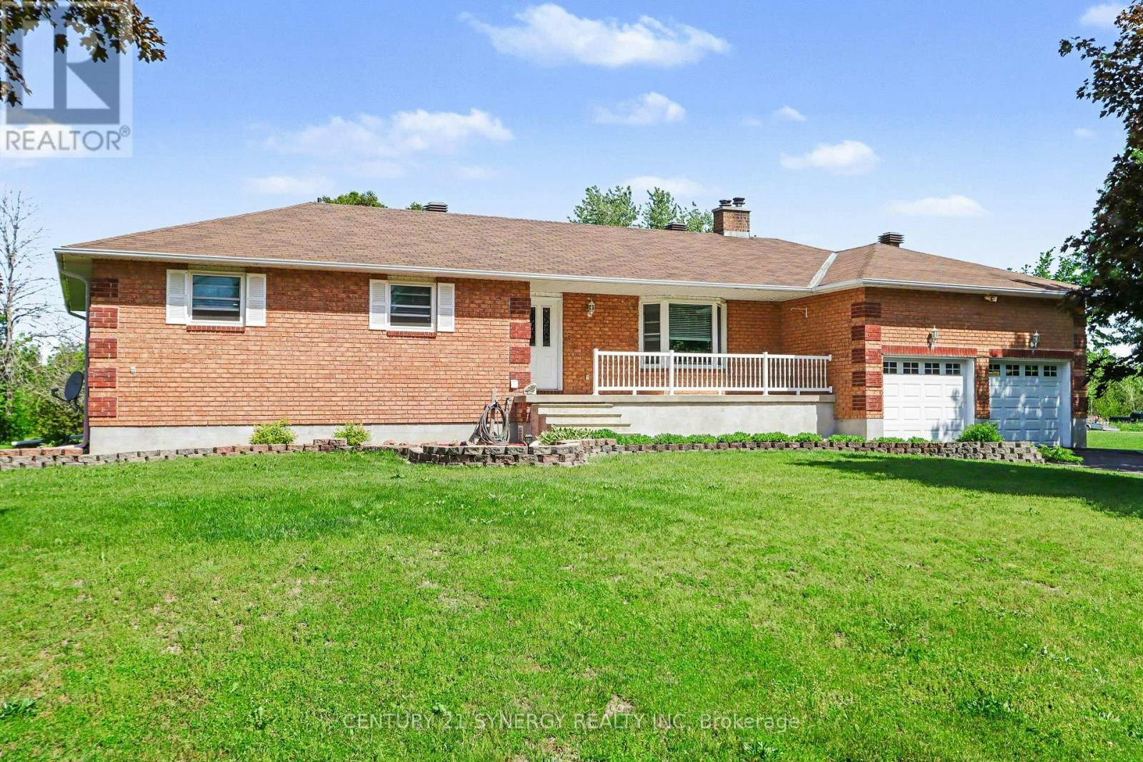 870 Kitley 3 Line Road, Elizabethtown, ON, K0G 1G0