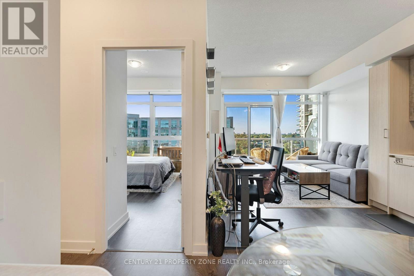 1201-251 Manitoba Street, Toronto, ON, M8Y 4G9 - 4