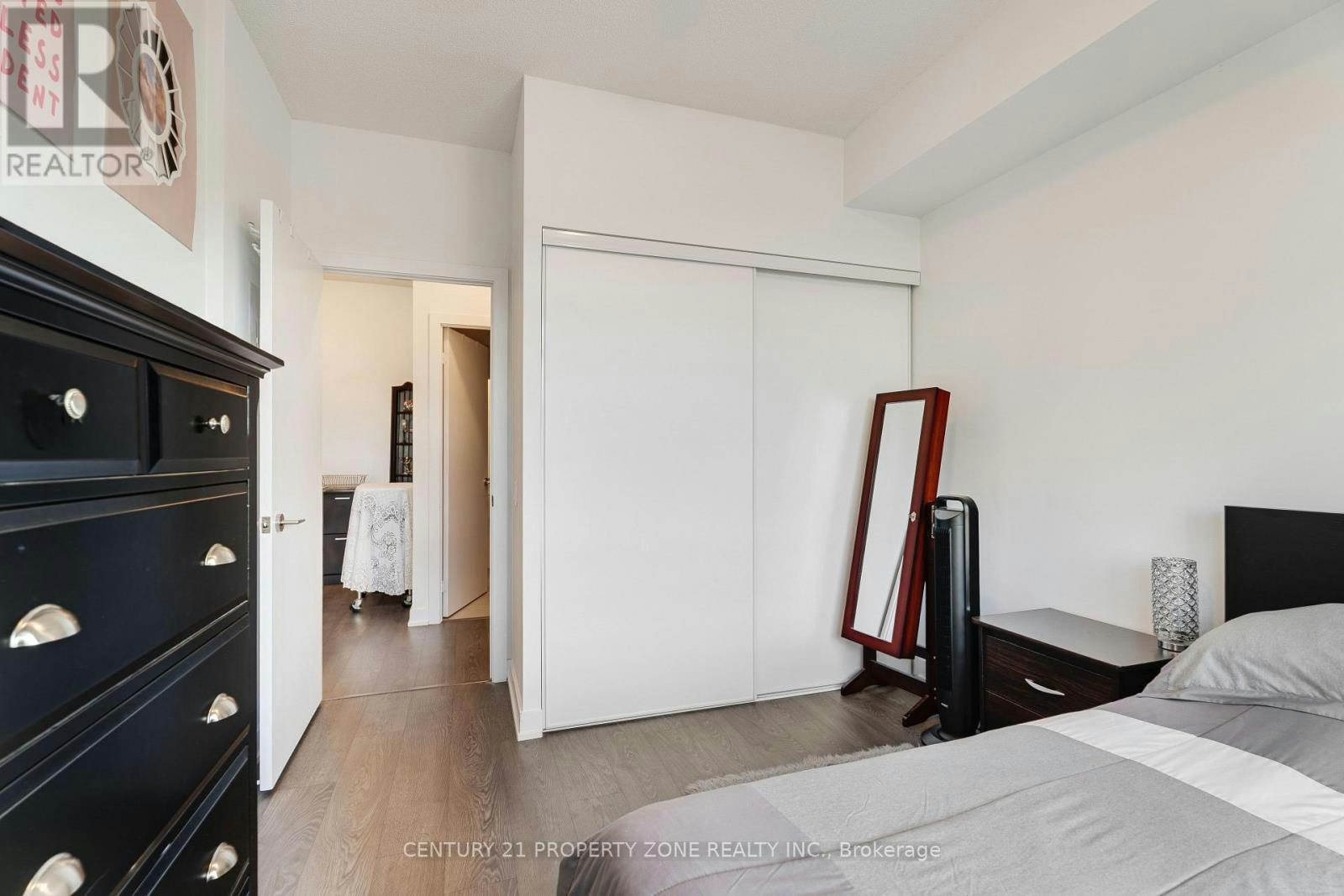 1201-251 Manitoba Street, Toronto, ON, M8Y 4G9 - 3