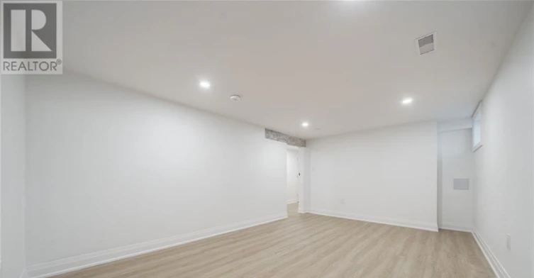 LOWER-5678 Woodland Boulevard, Niagara Falls, ON, L2G 5K8 - 16