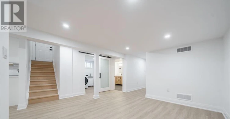 LOWER-5678 Woodland Boulevard, Niagara Falls, ON, L2G 5K8 - 5