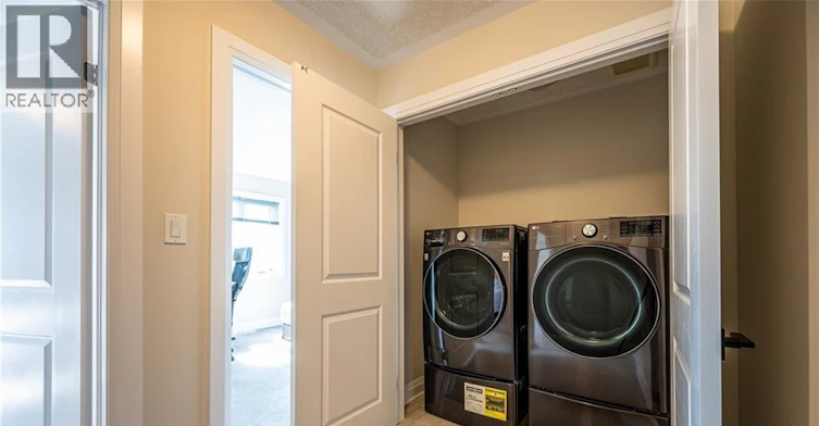 318 Chokecherry Crescent, Waterloo, ON, N2V 0H1 - 12