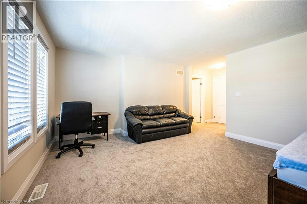 318 Chokecherry Crescent, Waterloo, ON, N2V 0H1 - 16