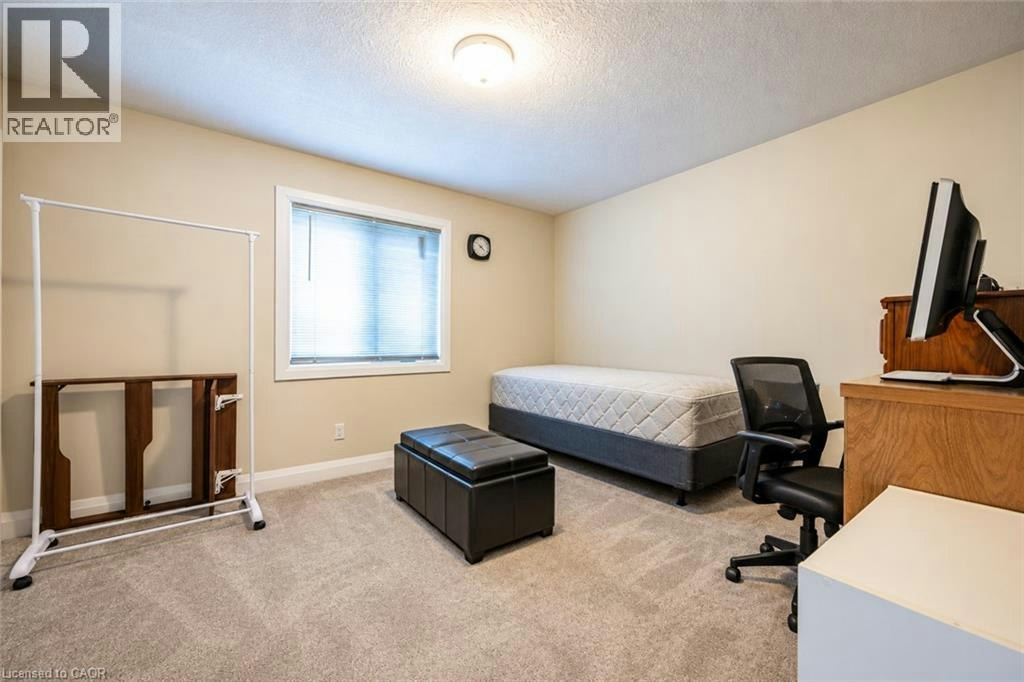 318 Chokecherry Crescent, Waterloo, ON, N2V 0H1 - 14