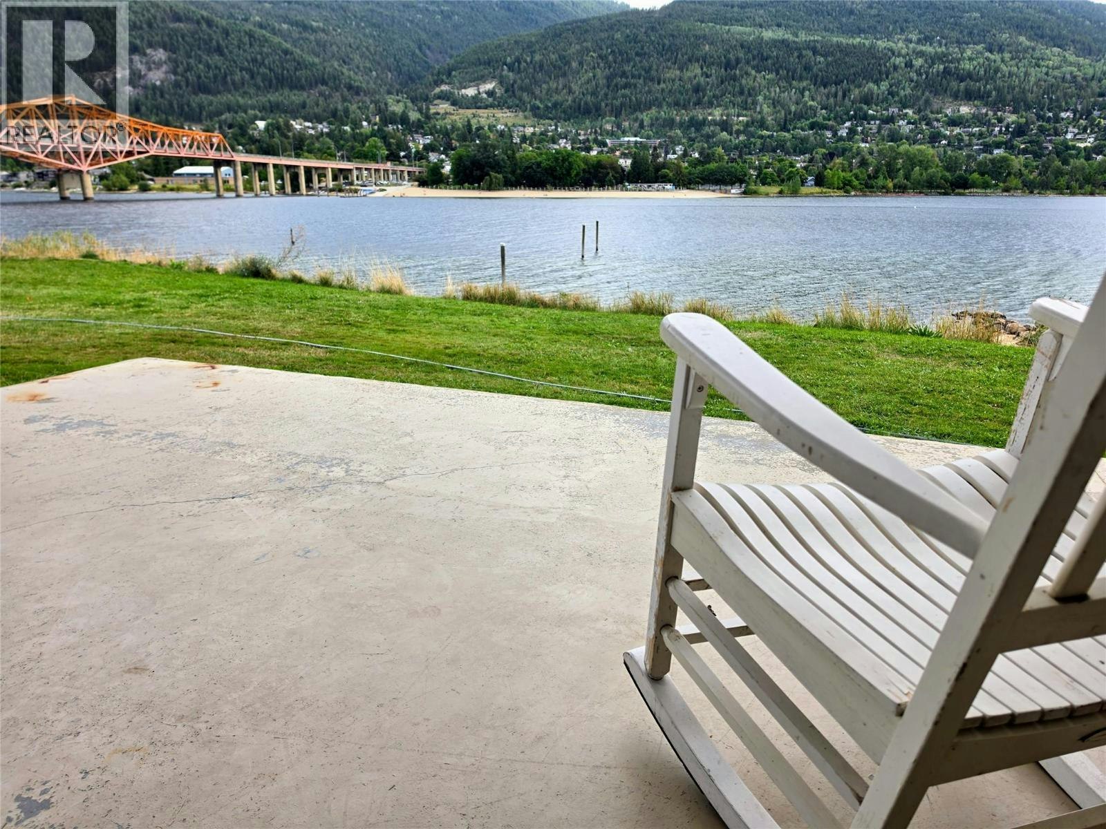 582 Valhalla Road, Nelson, BC, V1L 6M6