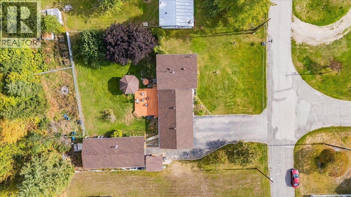 2129 Raspberry Road, Castlegar, BC, V1N 4T6 - 7