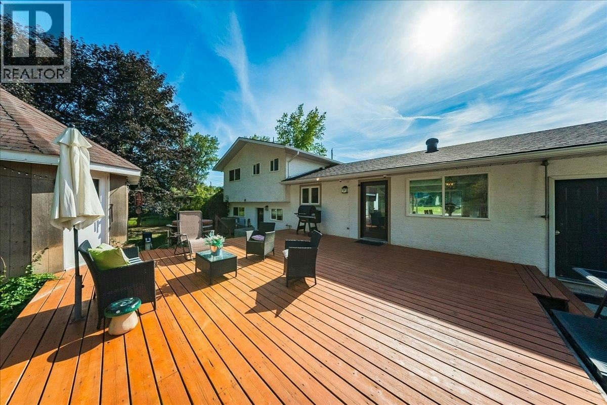 2129 Raspberry Road, Castlegar, BC, V1N 4T6 - 8