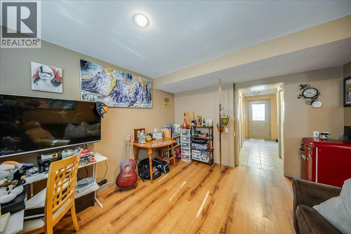 2129 Raspberry Road, Castlegar, BC, V1N 4T6 - 35