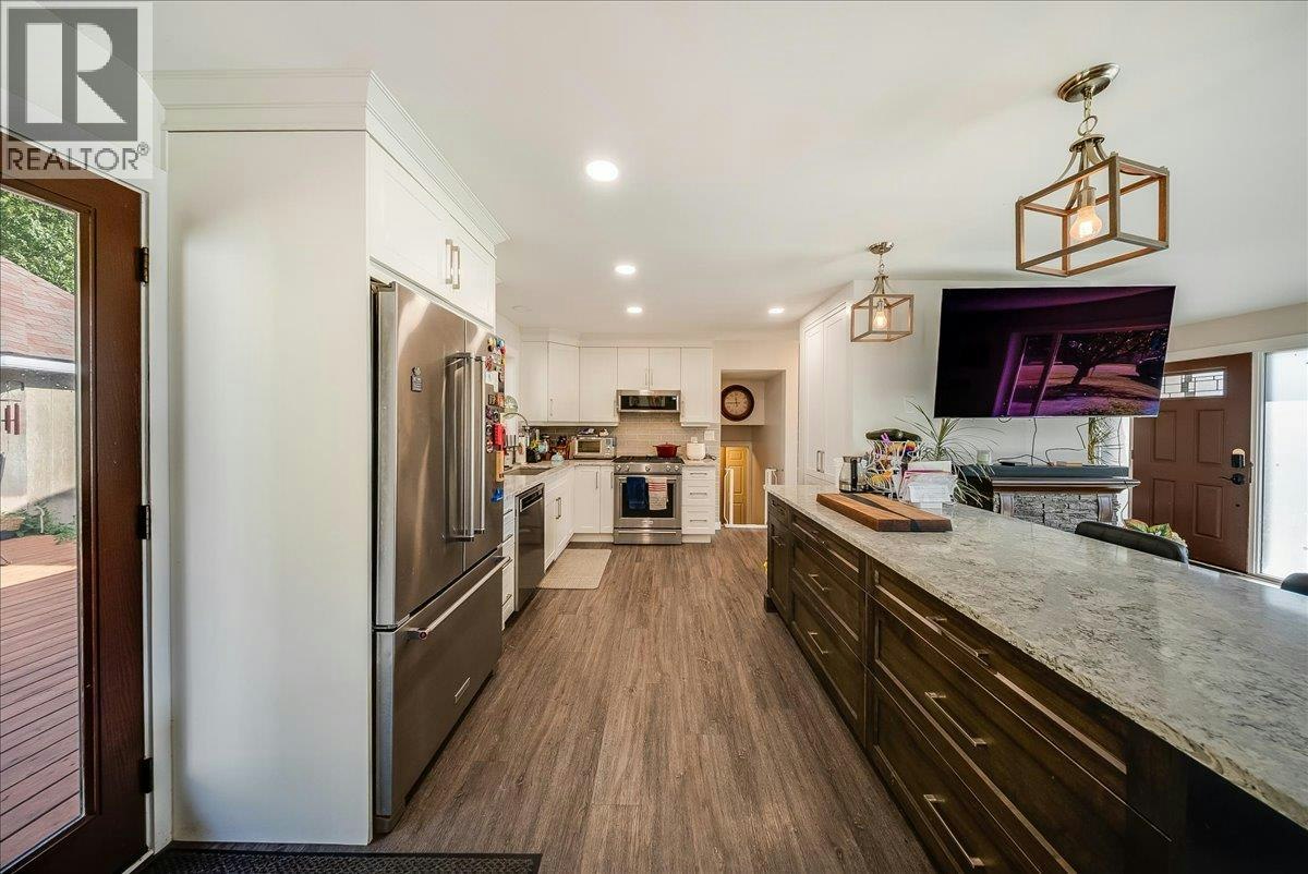 2129 Raspberry Road, Castlegar, BC, V1N 4T6 - 21