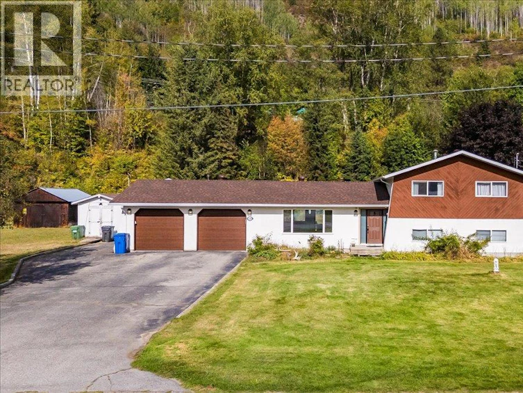 2129 Raspberry Road, Castlegar, BC, V1N 4T6 - 3