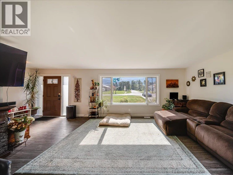 2129 Raspberry Road, Castlegar, BC, V1N 4T6 - 16