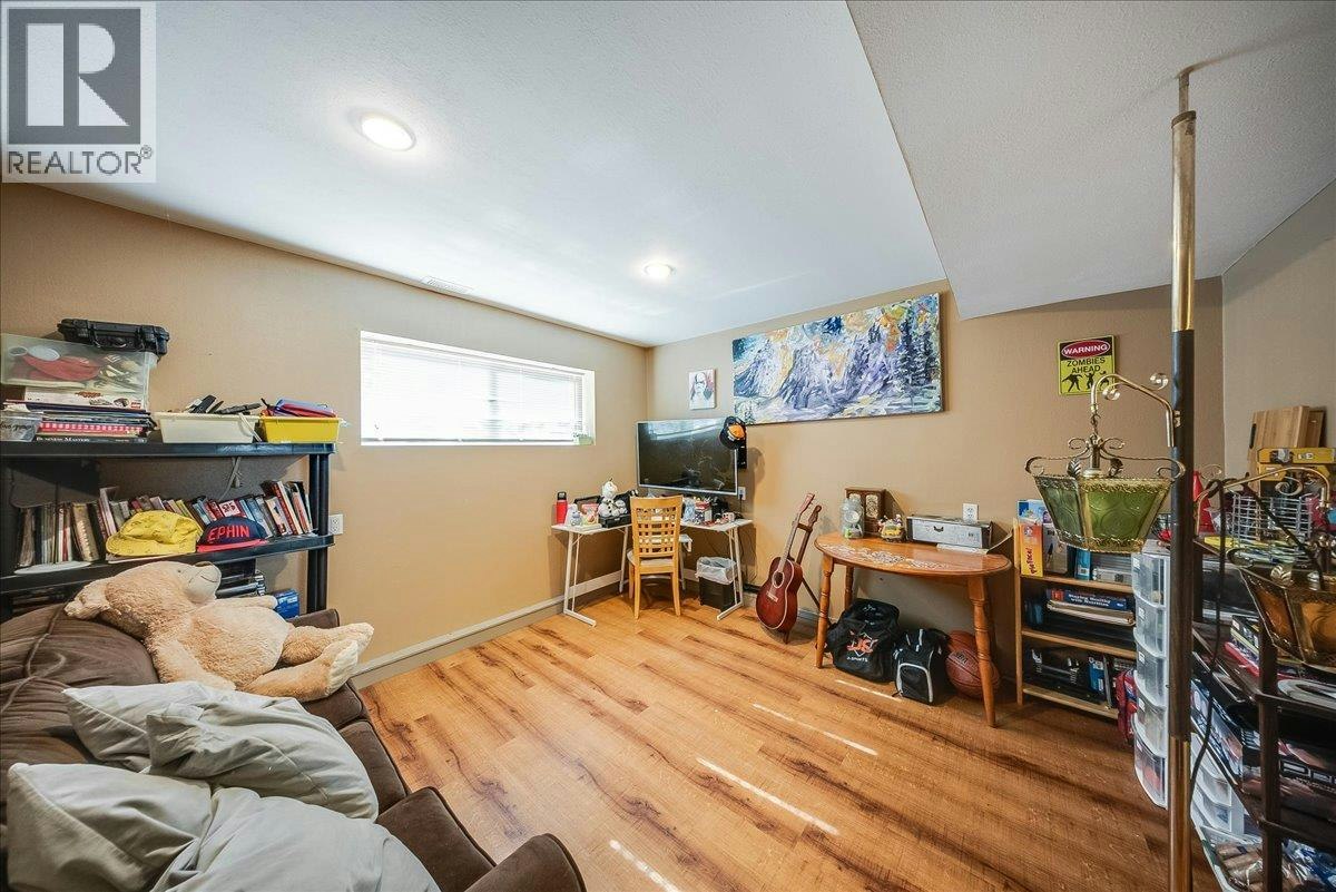 2129 Raspberry Road, Castlegar, BC, V1N 4T6 - 33