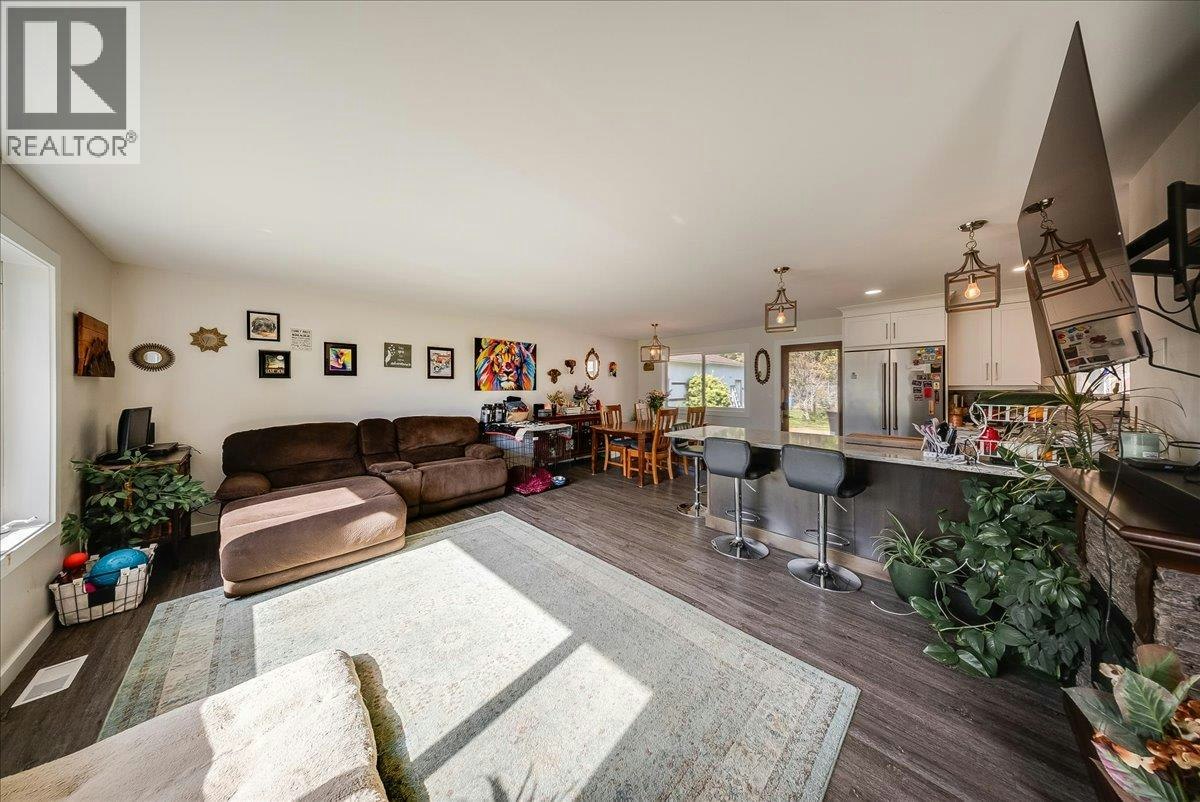 2129 Raspberry Road, Castlegar, BC, V1N 4T6 - 15