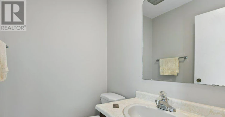 11 Elvaston Avenue, Ottawa, ON, K2G 3T2 - 15