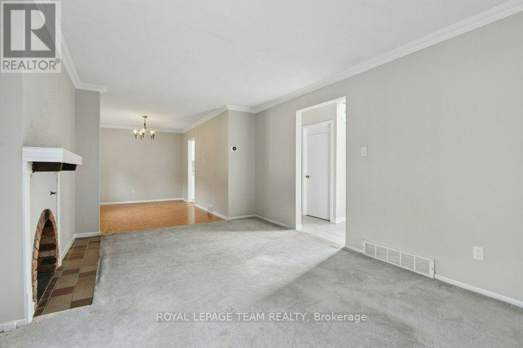 11 Elvaston Avenue, Ottawa, ON, K2G 3T2 - 9
