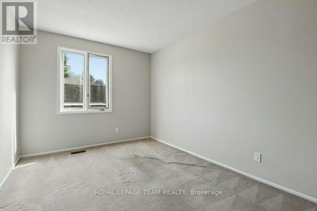 11 Elvaston Avenue, Ottawa, ON, K2G 3T2 - 19