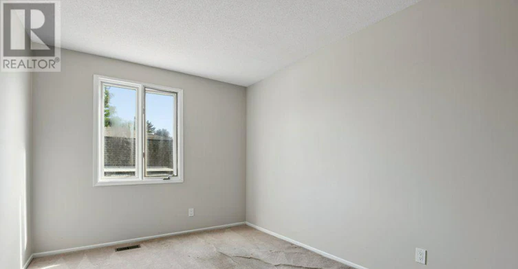 11 Elvaston Avenue, Ottawa, ON, K2G 3T2 - 19