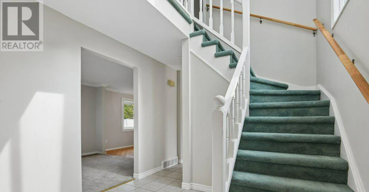 11 Elvaston Avenue, Ottawa, ON, K2G 3T2 - 5