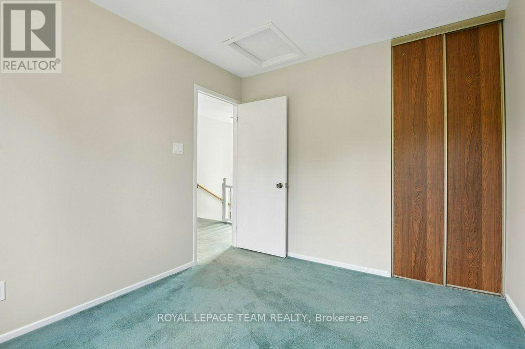 11 Elvaston Avenue, Ottawa, ON, K2G 3T2 - 24