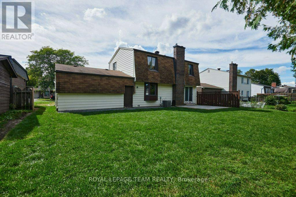 11 Elvaston Avenue, Ottawa, ON, K2G 3T2 - 31