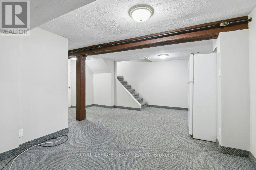 11 Elvaston Avenue, Ottawa, ON, K2G 3T2 - 29