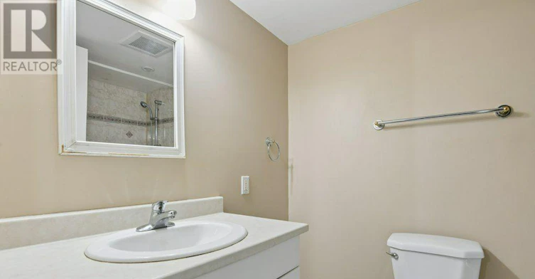 11 Elvaston Avenue, Ottawa, ON, K2G 3T2 - 30