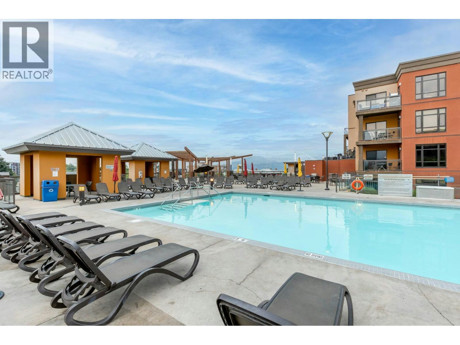 321-654 Cook Road - 4