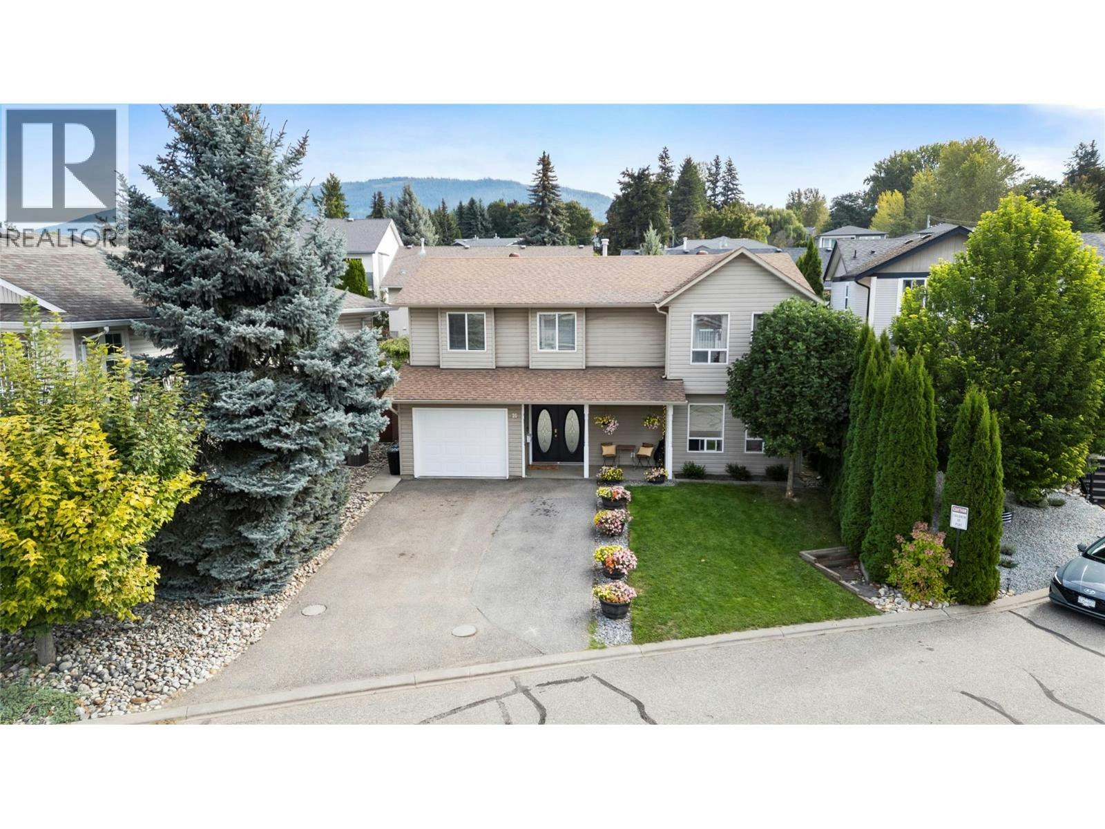 16-801 NE 20 Street, Salmon Arm, BC, V1E 2R7
