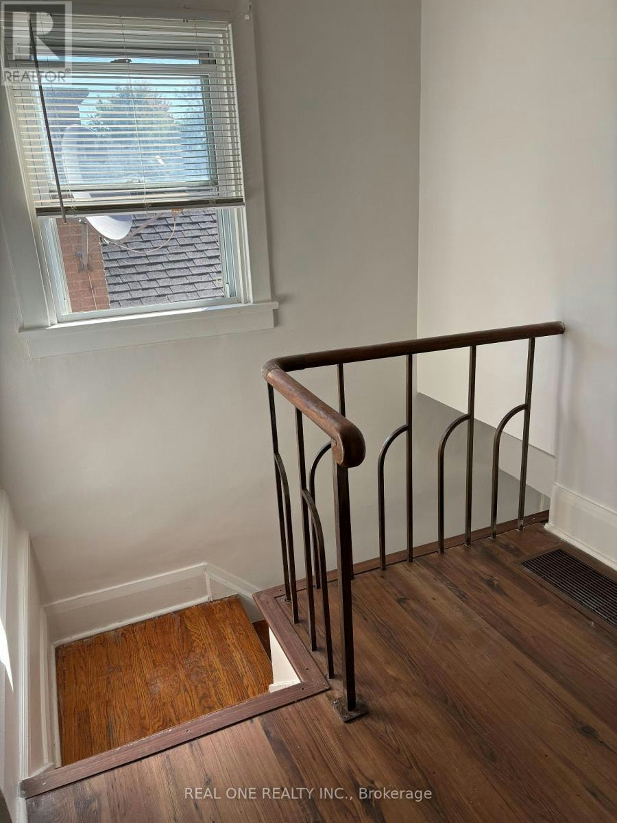 116 Pemberton Avenue, Toronto, ON, M2M 1Y5 - 21