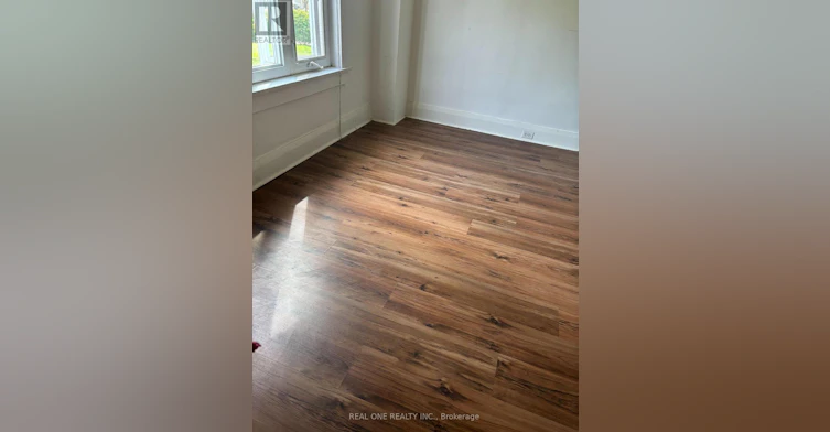116 Pemberton Avenue, Toronto, ON, M2M 1Y5 - 18