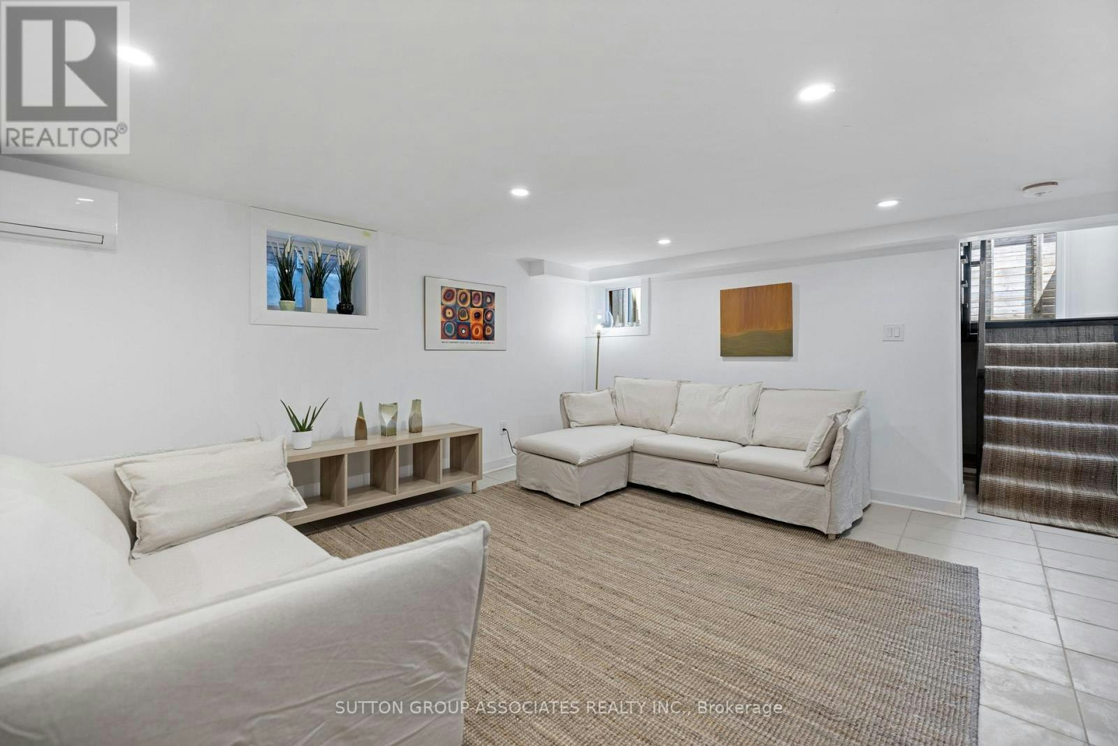 853 Manning Avenue, Toronto, ON, M6G 2X1 - 24