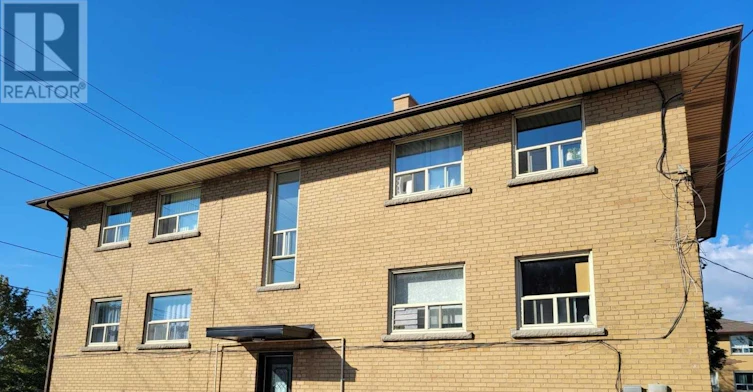 1-149 Alderbrae Avenue, Toronto, ON, M8W 4K2 - 28
