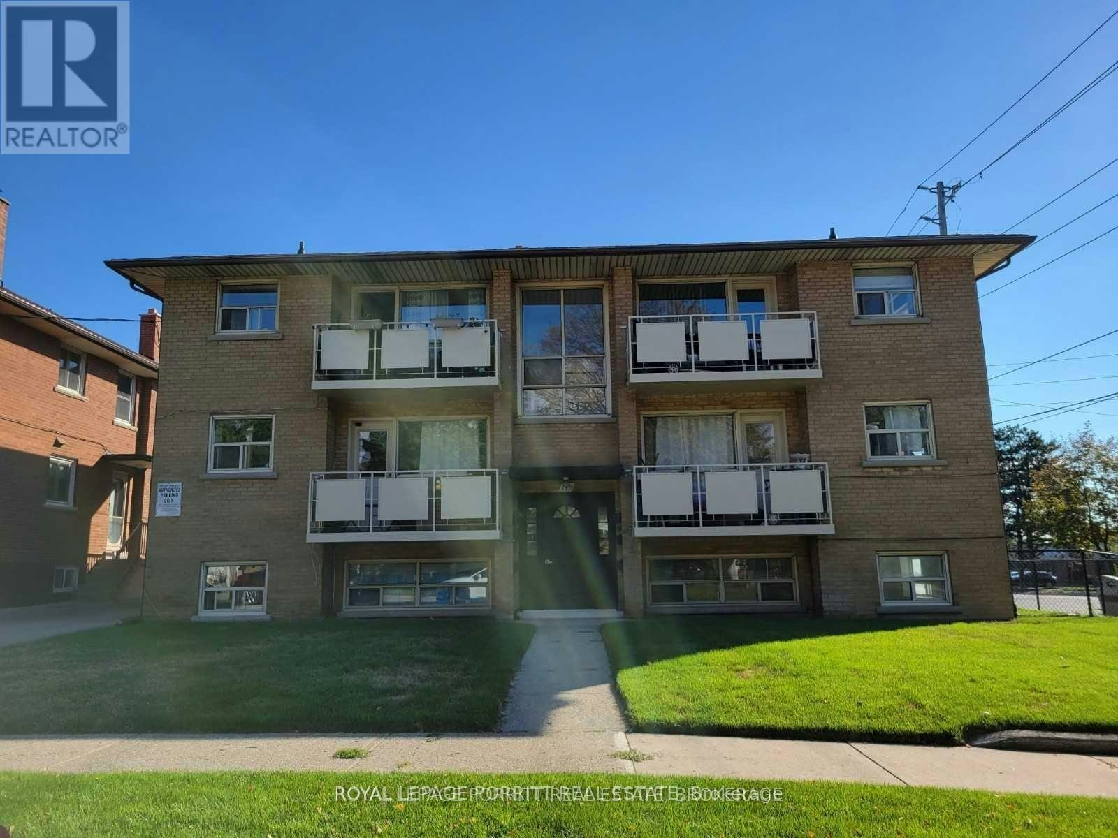 1-149 Alderbrae Avenue, Toronto, ON, M8W 4K2