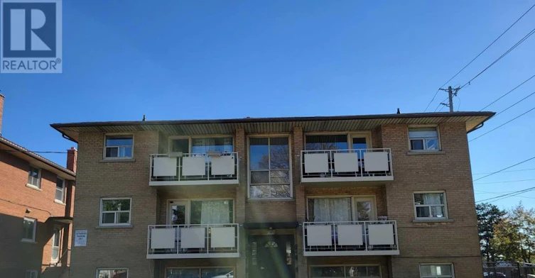 1-149 Alderbrae Avenue, Toronto, ON, M8W 4K2
