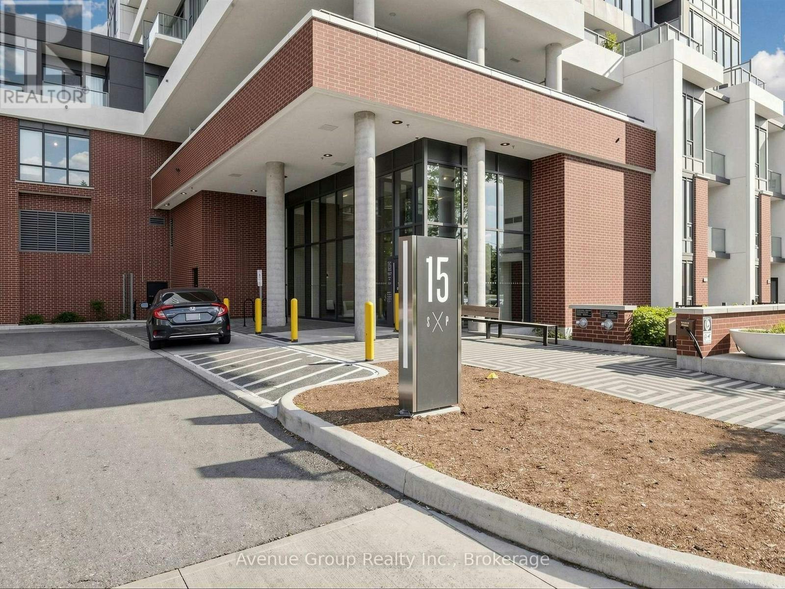 1210-15 Wellington Street S, Kitchener, ON, N2G 0E4 - 2