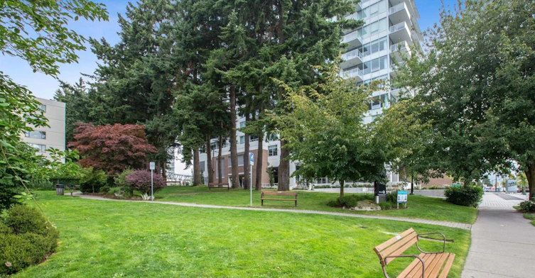 1301-15165 Thrift Avenue, Surrey, BC, V4B 3Z4 - 29