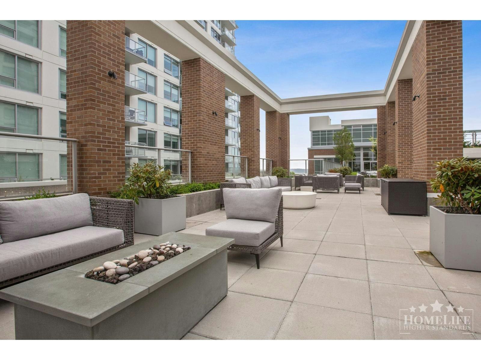 1301-15165 Thrift Avenue, Surrey, BC, V4B 3Z4 - 23
