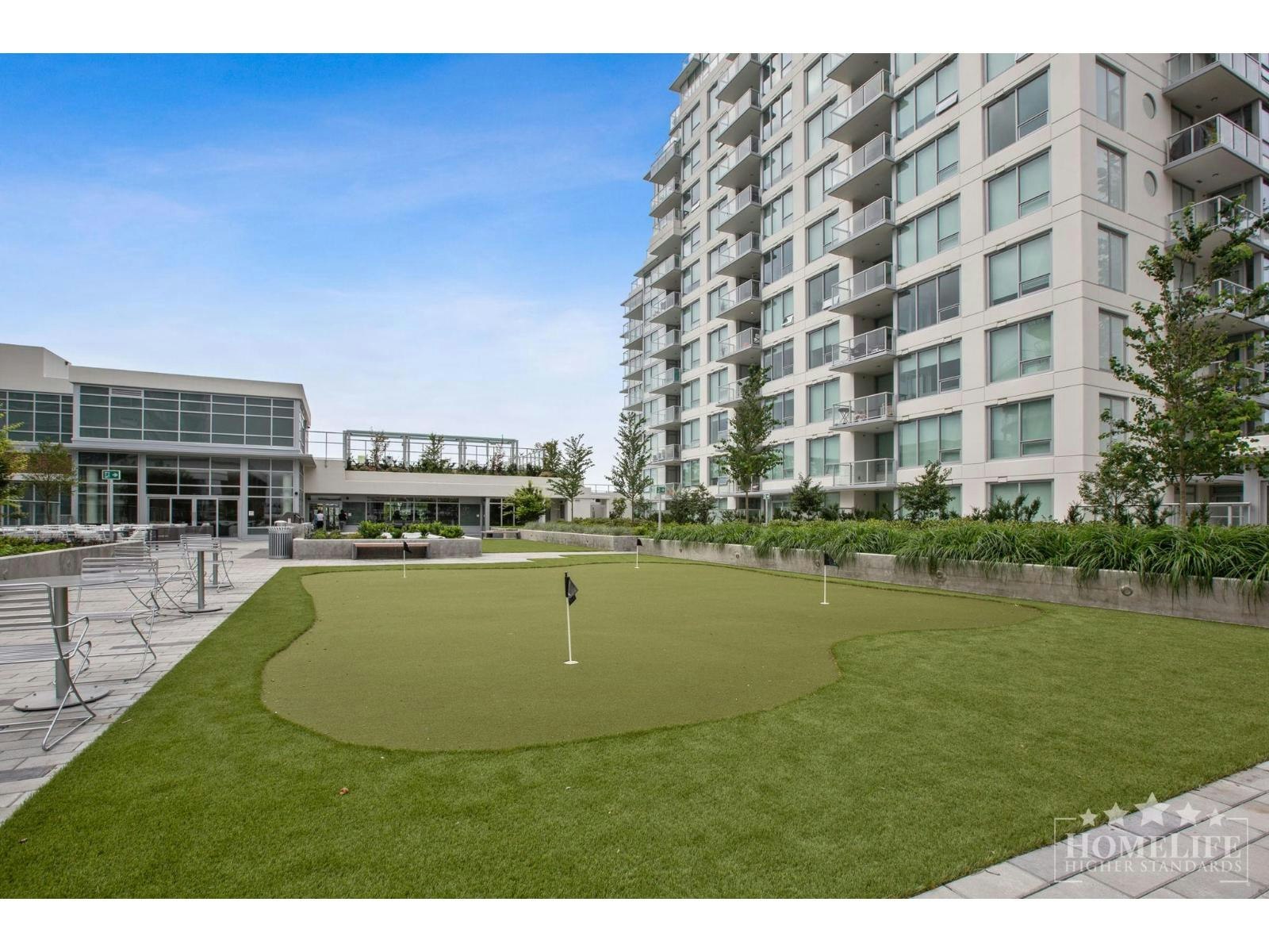 1301-15165 Thrift Avenue, Surrey, BC, V4B 3Z4 - 24