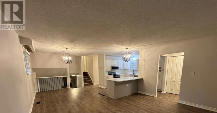 7 Blue Spruce Court, St. Catharines, ON, L2N 4E6 - 4