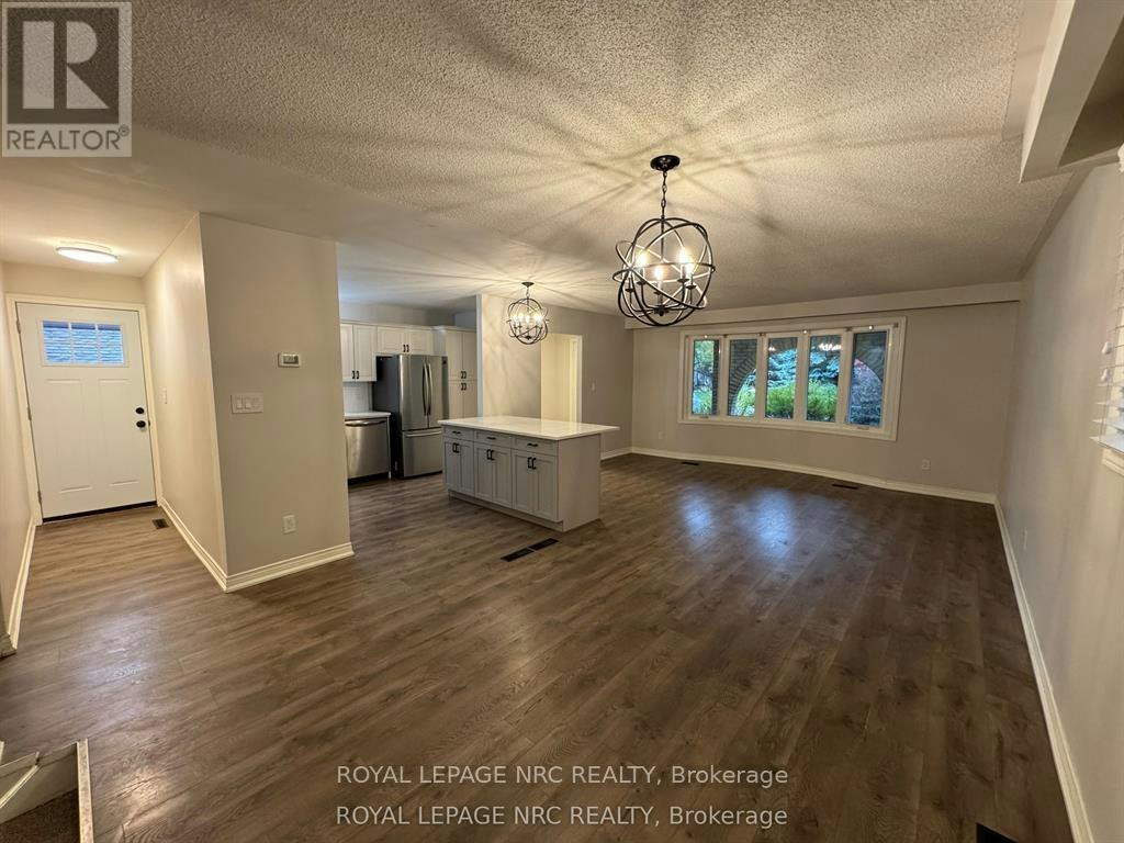 7 Blue Spruce Court, St. Catharines, ON, L2N 4E6 - 3