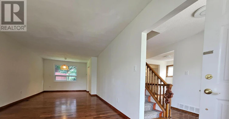 27 Ringwood Crescent, Toronto, ON, M2J 1C8 - 10