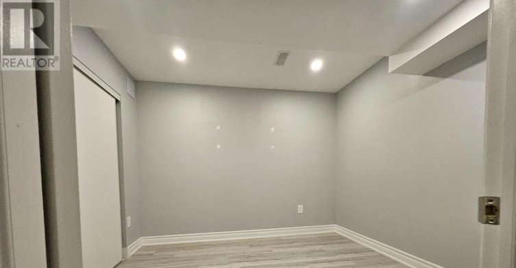 27 Ringwood Crescent, Toronto, ON, M2J 1C8 - 28