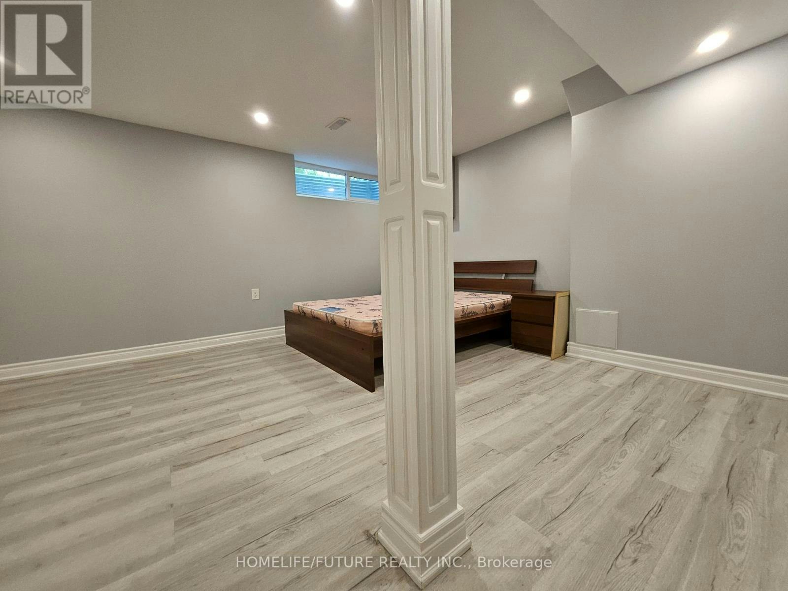 27 Ringwood Crescent, Toronto, ON, M2J 1C8 - 25