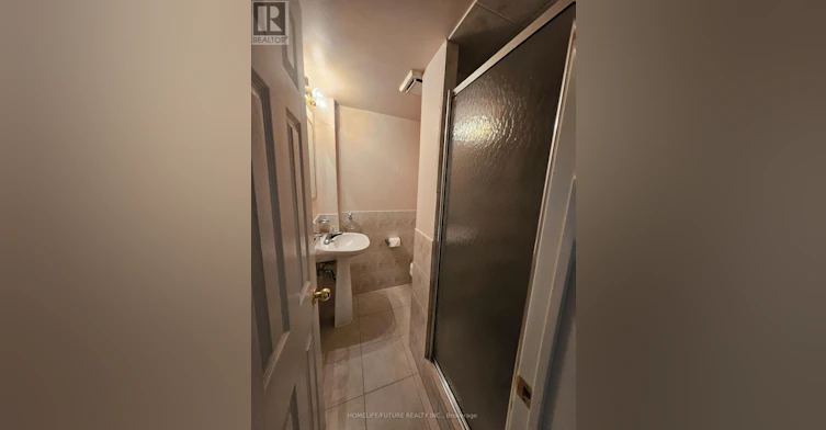27 Ringwood Crescent, Toronto, ON, M2J 1C8 - 27