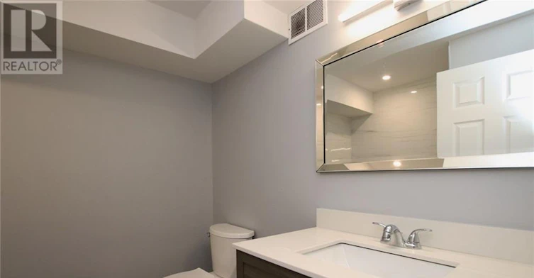 15B Dowdall Crescent, Ottawa, ON, K2S 1T9 - 12