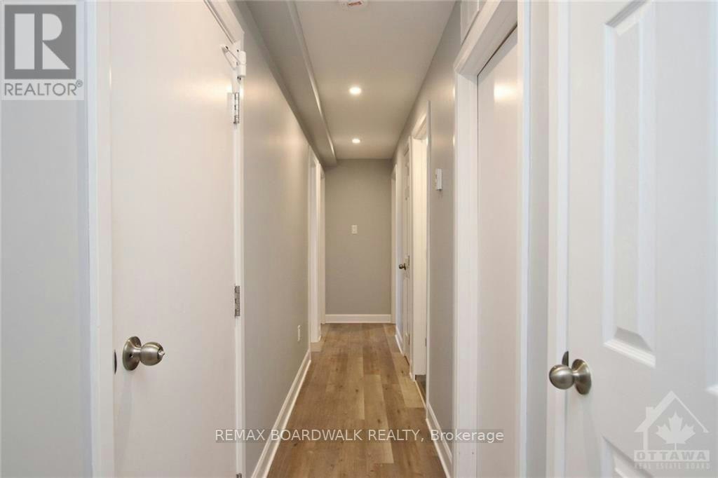 15B Dowdall Crescent, Ottawa, ON, K2S 1T9 - 6