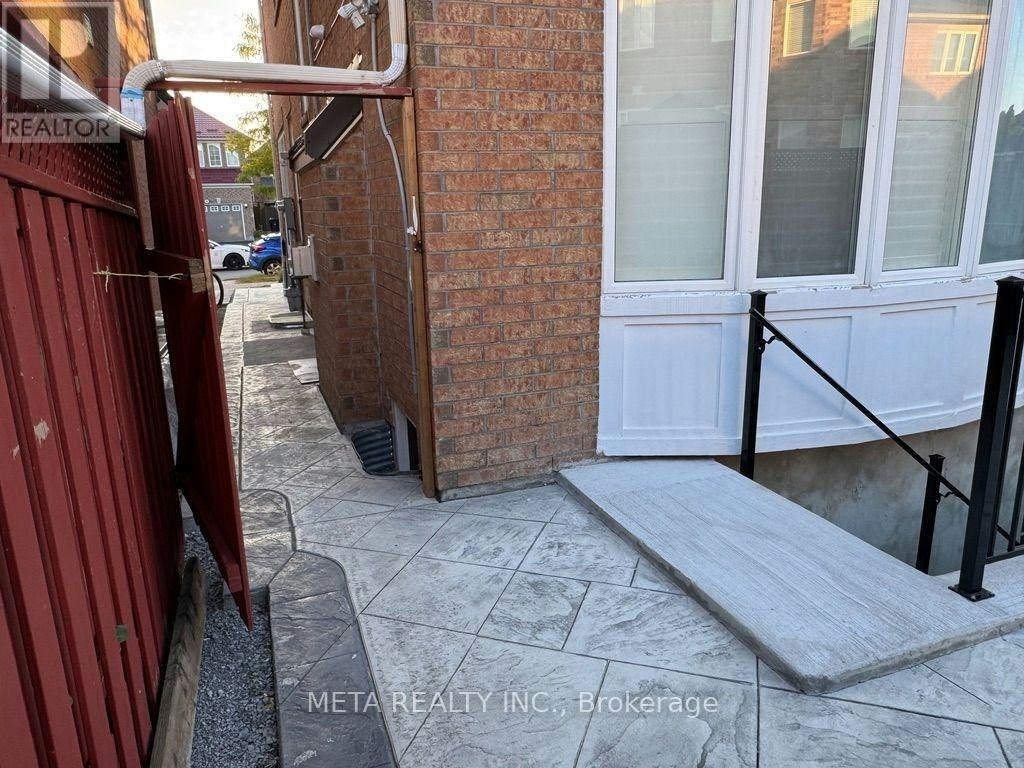 BSMT-29 Bald Eagle Avenue, Toronto, ON, M1B 6E9 - 3