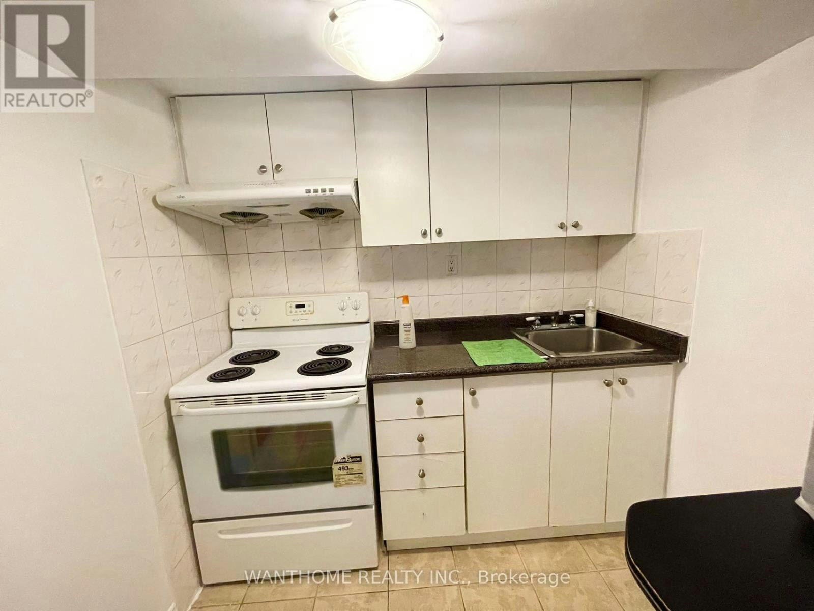 BSMT-82 Maresfield Drive, Toronto, ON, M1V 2W9 - 3