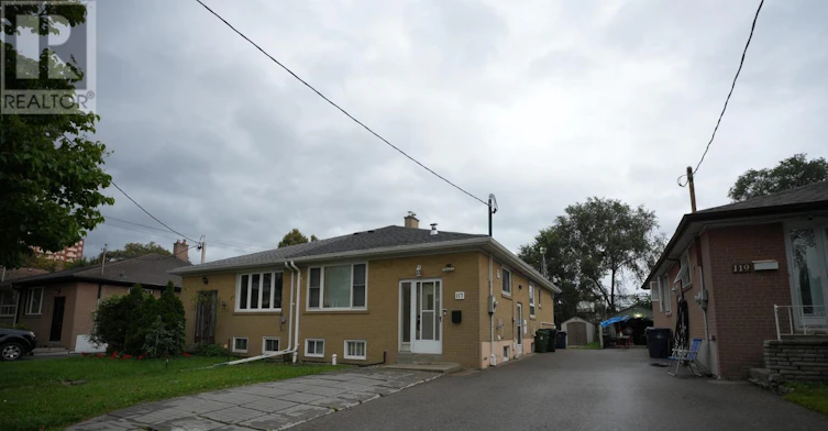 MAIN-117 Cordella Avenue, Toronto, ON, M6N 2K1